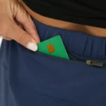 شلوار دویدن خشک شونده مناسب تمرین روزانه، پیاده روی و لباس رانینگ زنانه-جزئیات جیب پشت سورمه ای