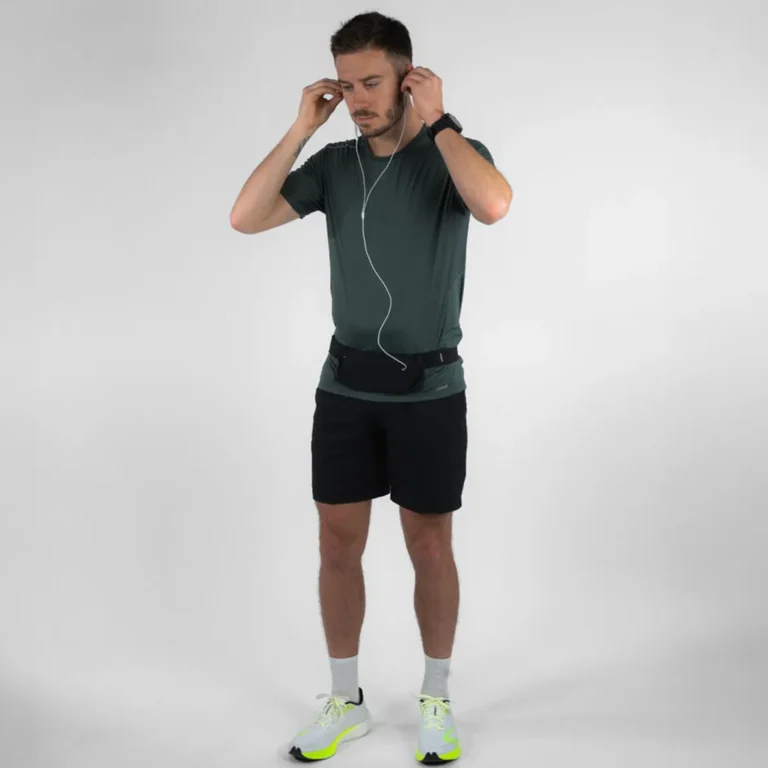 Decathlon Running Waist Bag Basique 2 کیف کمری دویدن دکتلون- مدل ایستاده مشکی