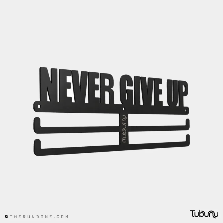 Tubunu Never Give Up Medal Hanger نگهدارنده مدال فلزی برای نمایش مدال های دویدن